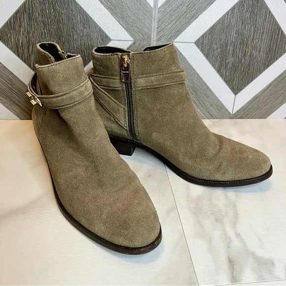 Coach Women's Size 7.5 Coleen Suede Leather Side Zip Ankle Boots Taupe