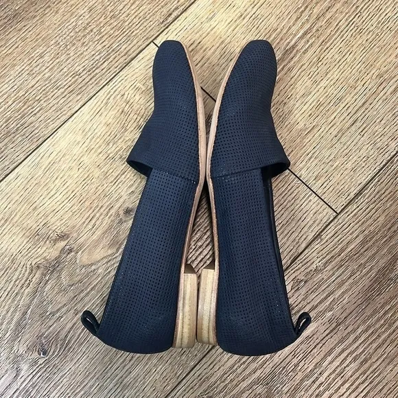 Coclico Naby Perforated Suede Flats Size 37/6.5-7