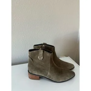 Cole Haan Maci Olive Green Suede Leather Side Zip Heel Ankle Pointy Boots 8.5B