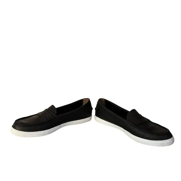 Cole Haan Woman’s Black Nantucket Loafers Size 8.5