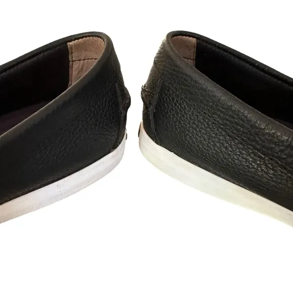Cole Haan Woman’s Black Nantucket Loafers Size 8.5