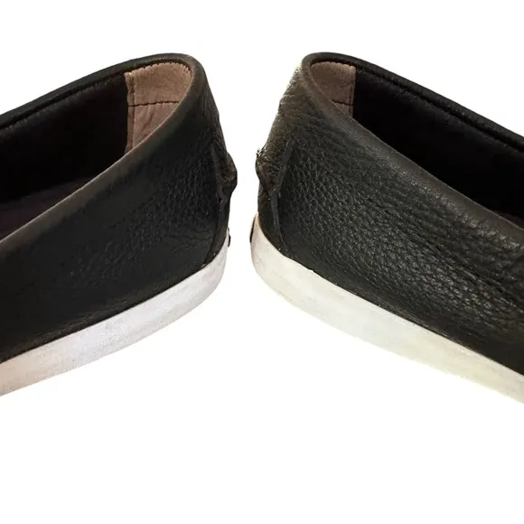 Cole Haan Woman’s Black Nantucket Loafers Size 8.5