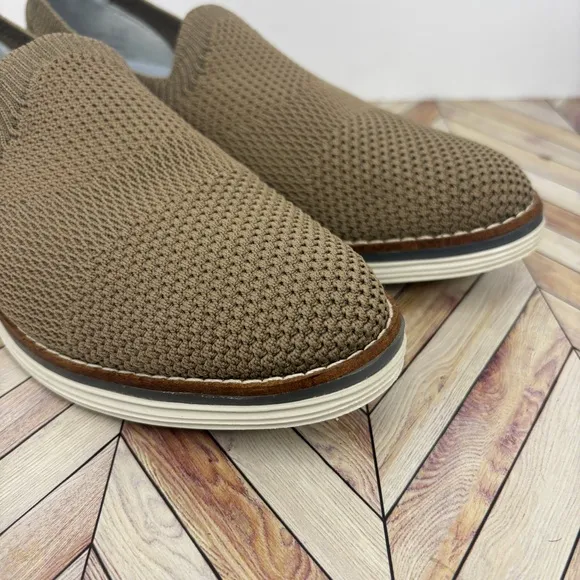 Cole Haan| women’s Brown Loafers with Slip-On Design and Breathable Upper Sz 6.5