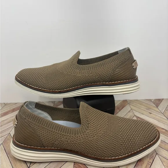 Cole Haan| women’s Brown Loafers with Slip-On Design and Breathable Upper Sz 6.5