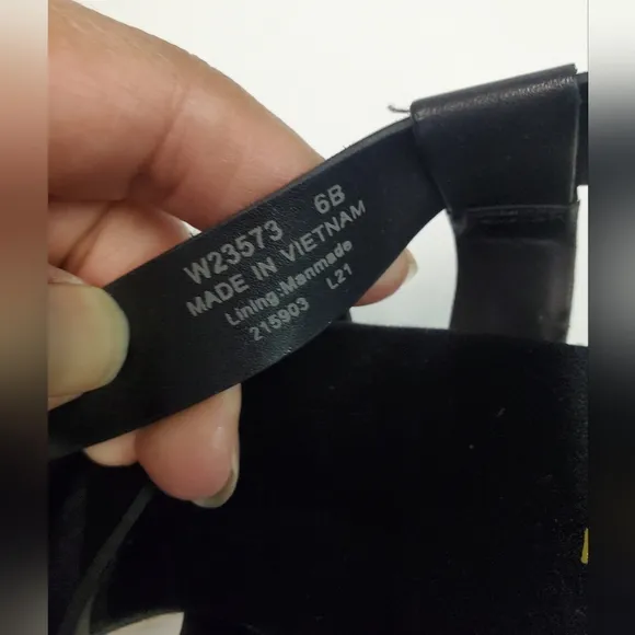 COLE HAAN - WOMENS CRYSTAL WEDGE SANDALS size 6B Colors: Black Glazed Leather