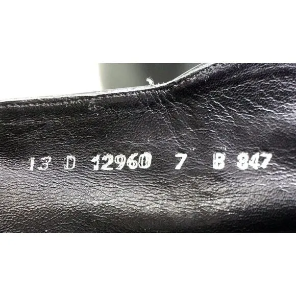 Cole Haan BLACK GENUINE LEATHER LOW HEEL ROUND TOE SIDE ZIP BELTED BOOTS Sz 7B
