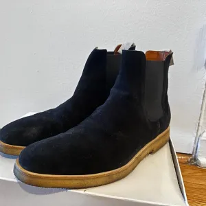 Common Project - Men’s Suede Chelsea Boots