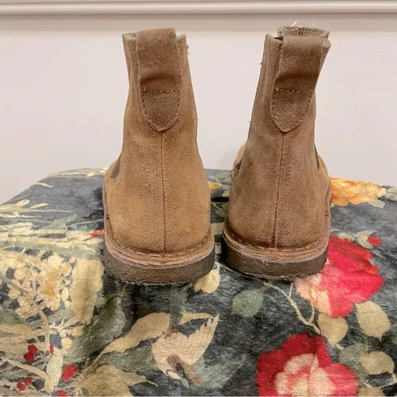Crewcuts Suede Leather made in Italy Girls Chelsea Boots Size 3