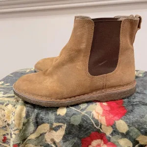 Crewcuts Suede Leather made in Italy Girls Chelsea Boots Size 3