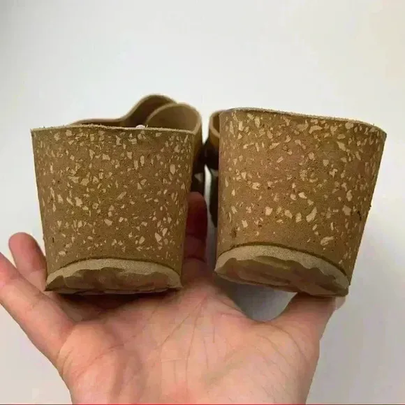 Cristina Francini sandals size 8.5 tan Italian leather chunky cork flatforms