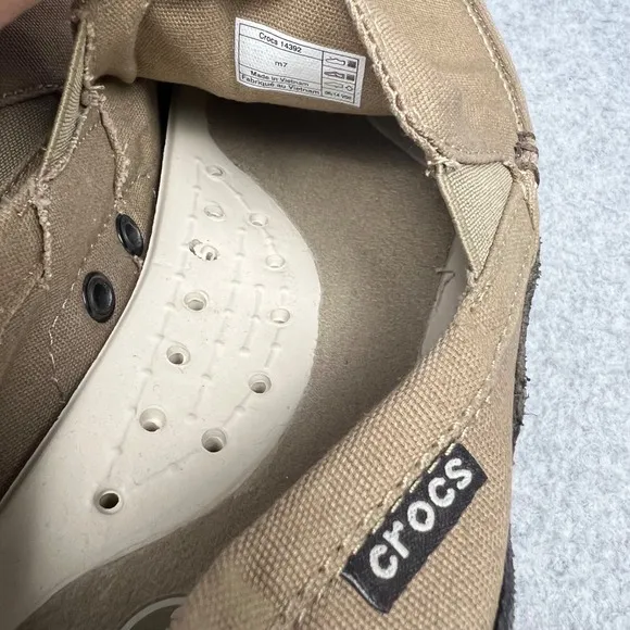 CROCS Canvas Slip On Boat Shoe Loafers Mens 7 /Wmn 9  LIghtweight Casual Beach