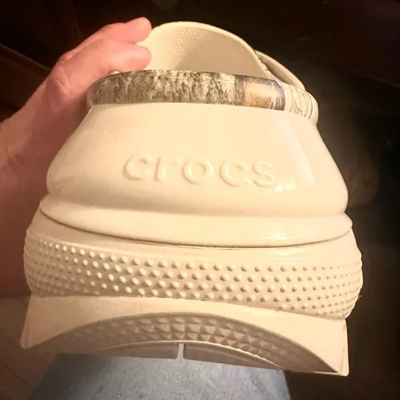 Crocs Mega Crush Realtree Edge Bone Camo Clog Slides Sandals