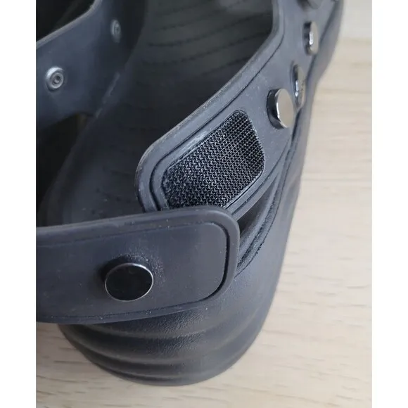 Crocs Skyline Studded Sandals Womens Size 10 Black Chunky Sole Platform Slides