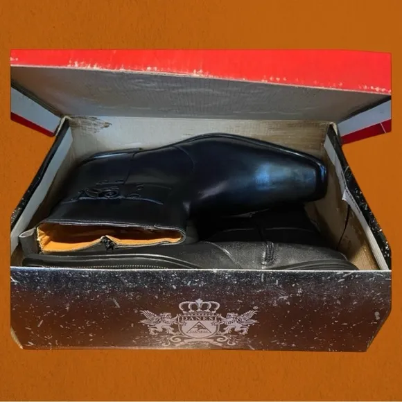 Danessi Men’s Size 10 Black Mexican-made Leather Authentic Ankle Chukka Boots