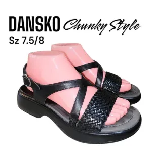 DANSKO 7.5/8 Vintage Chunky Blk Leather Buckle Y2K Style Boho Festival Sandals