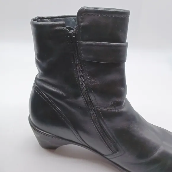 Dansko Leather Ankle Boots Zip Up Buckle Black Heeled Size EU 42 US 11.5-12