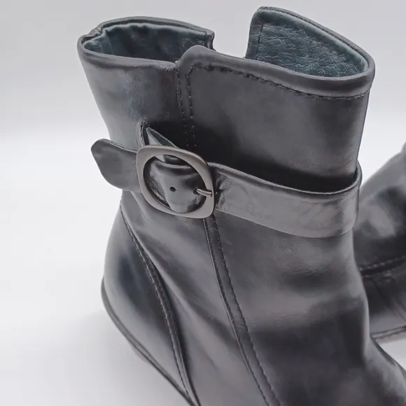 Dansko Leather Ankle Boots Zip Up Buckle Black Heeled Size EU 42 US 11.5-12