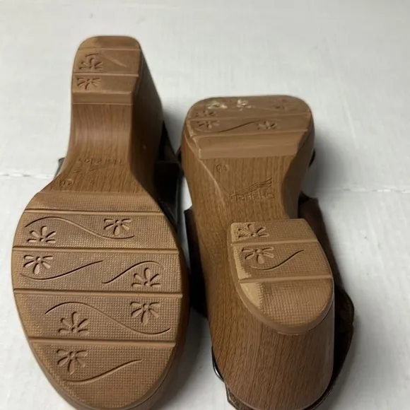 Dansko leather platform sandals