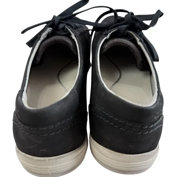 Dansko Leela Black Waterproof Nubuck Lace-Up Sneakers Women's Size 39/ US 8-5-9