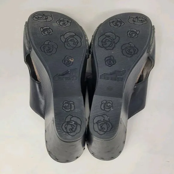 Dansko Sandals Womens EU41 US11 Black Leather Fern Wedge Sandals Buckles Studs