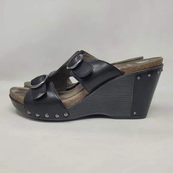Dansko Sandals Womens EU41 US11 Black Leather Fern Wedge Sandals Buckles Studs