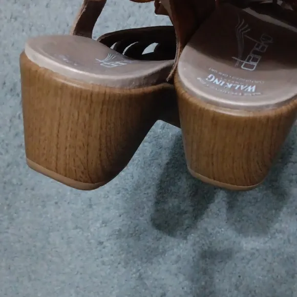 Dansko Women's Brown Leather Sandals- 38