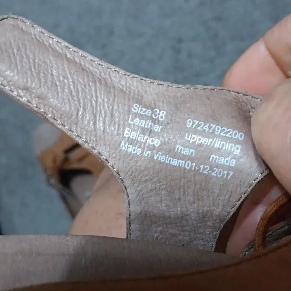 Dansko Women's Brown Leather Sandals- 38