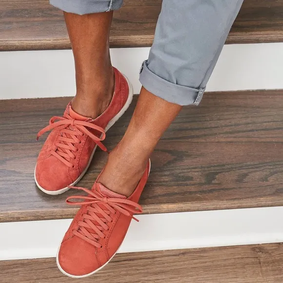 Dansko Women's Leela Lace Up Sneakers - Casual Flat Fashion Sneaker
