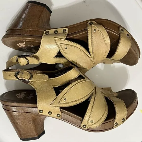 Dansko Nina Violet Leather Chunky Heel Sandals Size 39