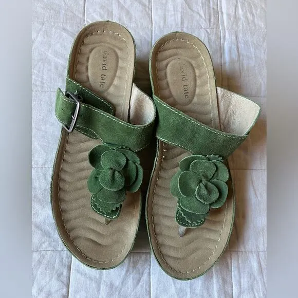 David Tate Green Suede Floral Applique Chunky Wedge Heel Sandals y2k Fairy - 9M