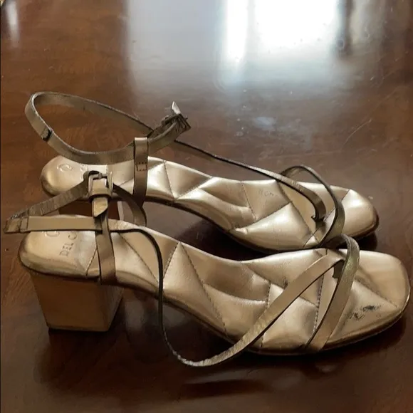 Del Carlo Quilted Insole Chunky Heel Sandals
