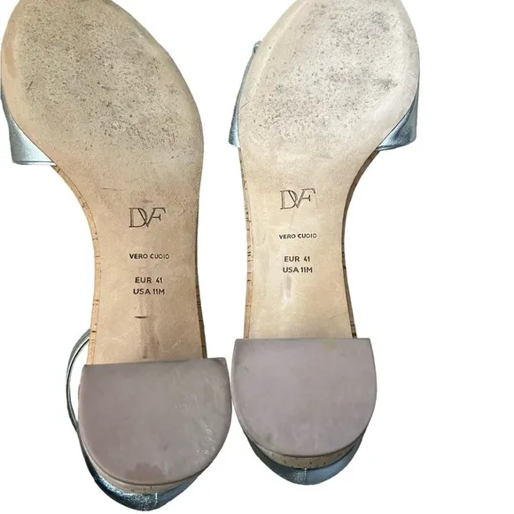 Diane Von Furstenberg FLORENCE METALLIC NAPPA LEATHER SANDALS IN SILVER Size 11