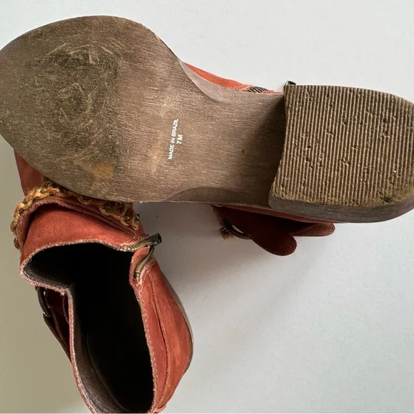 Diego di Luca Rust Colored Ankle Boots, 7, Rope Detail at Ankle, Like New