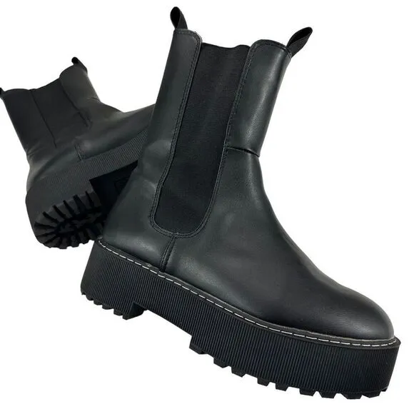 Divided by H&amp;M Women’s Platform Chelsea Boots