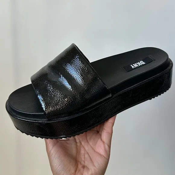 DKNY Black Patent Vegan Leather Platform Slide Sandals Style 'Ci' Size- 8.5