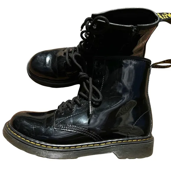 Doc Dr  Martens kids patent leather boots 36 5 L