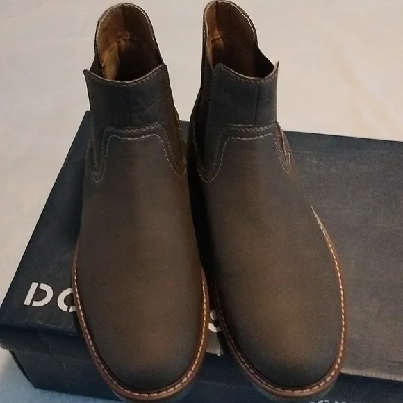 Dockers Men's Ransom Chelsea Boots  size 10.5M