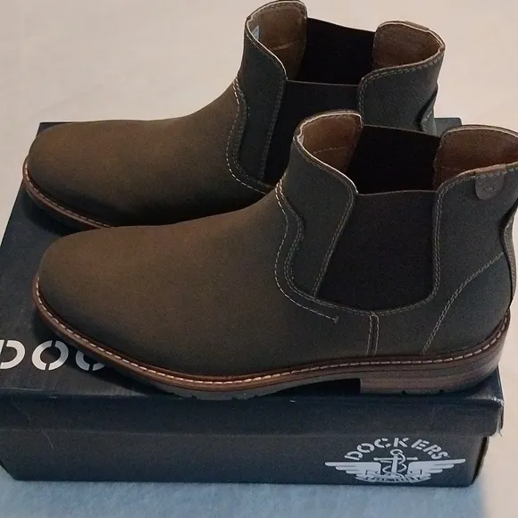 Dockers Men's Ransom Chelsea Boots  size 10.5M
