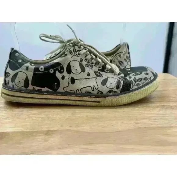 DOGO Vegan Leather Monochrome Dog Lace-Up Sneakers - Women's Size 8.5 (EU 39)
