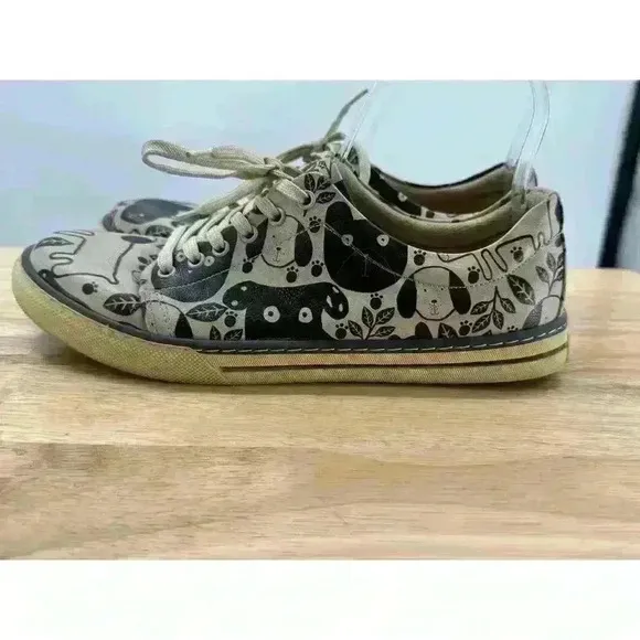 DOGO Vegan Leather Monochrome Dog Lace-Up Sneakers - Women's Size 8.5 (EU 39)