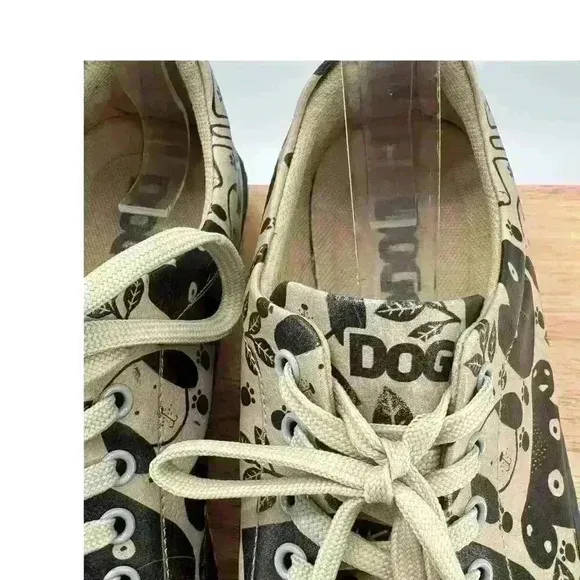 DOGO Vegan Leather Monochrome Dog Lace-Up Sneakers - Women's Size 8.5 (EU 39)