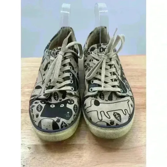 DOGO Vegan Leather Monochrome Dog Lace-Up Sneakers - Women's Size 8.5 (EU 39)