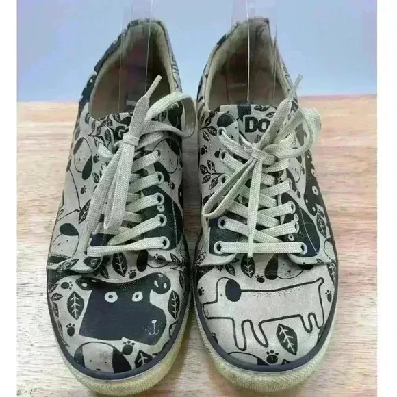 DOGO Vegan Leather Monochrome Dog Lace-Up Sneakers - Women's Size 8.5 (EU 39)