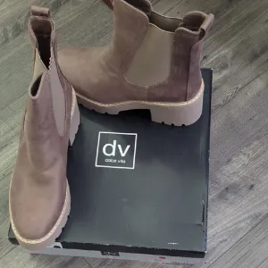 Dolce Vita Brown Chelsea Boots