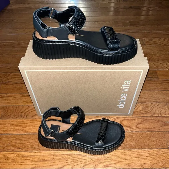 Dolce Vita Debra Platform Sandals Midnight Black Embossed Leather Women’s Size 8