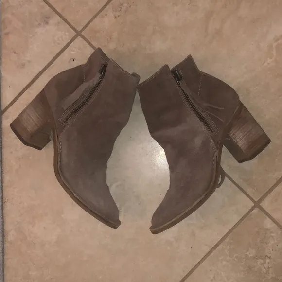 Dolce vita Lanie double zip boots size 7,5