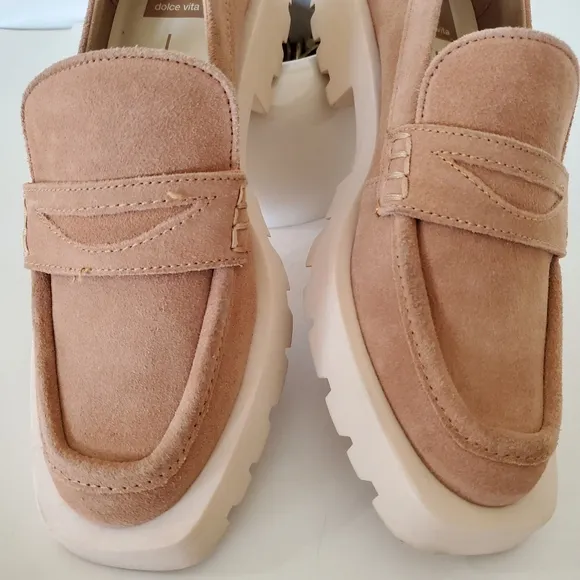 DOLCE VITA Sz 7.5 ELIAS Tan Suede Lug Sole Tailored Penny Loafer Flats Chunky