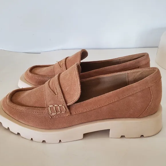 DOLCE VITA Sz 7.5 ELIAS Tan Suede Lug Sole Tailored Penny Loafer Flats Chunky