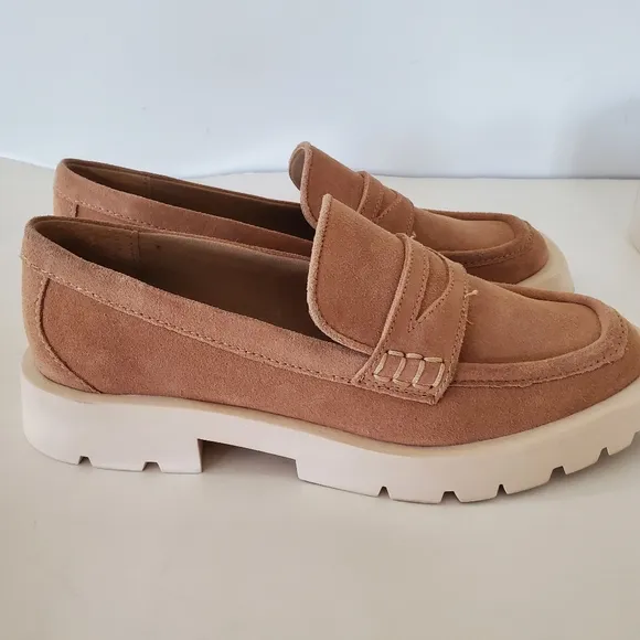 DOLCE VITA Sz 7.5 ELIAS Tan Suede Lug Sole Tailored Penny Loafer Flats Chunky