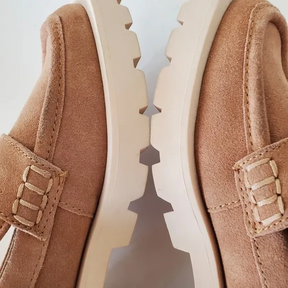 DOLCE VITA Sz 7.5 ELIAS Tan Suede Lug Sole Tailored Penny Loafer Flats Chunky